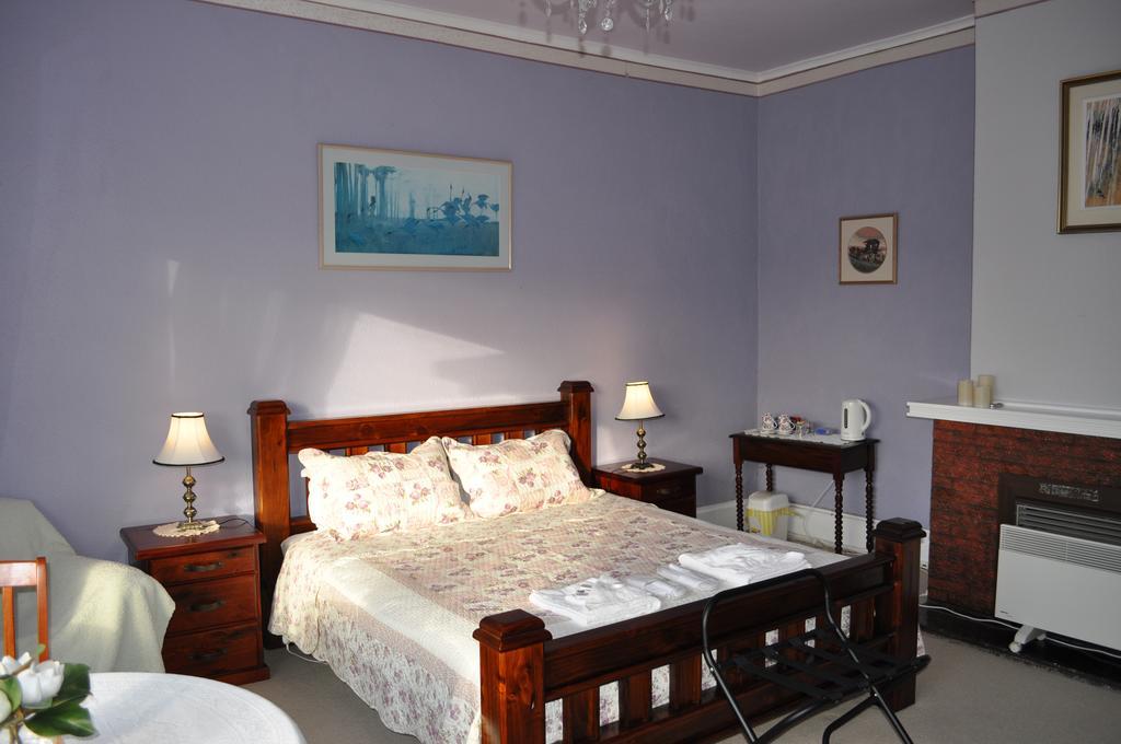 Roslyn House Bed & Breakfast Bushy Park Buitenkant foto