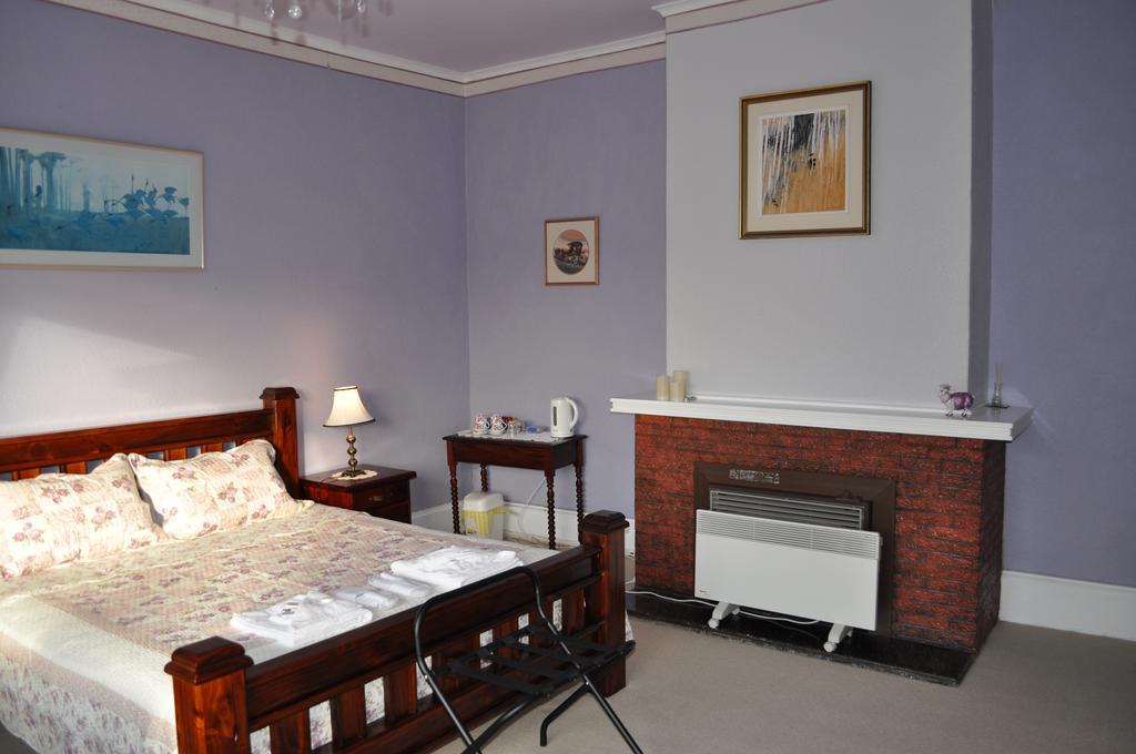 Roslyn House Bed & Breakfast Bushy Park Buitenkant foto