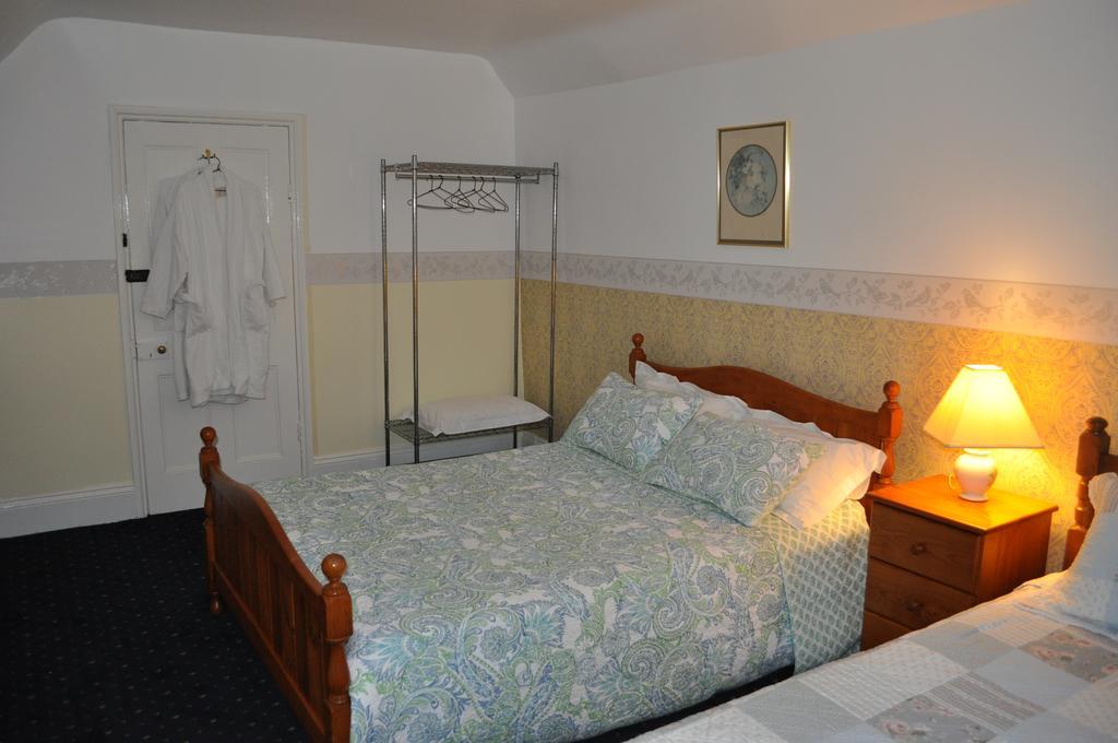 Roslyn House Bed & Breakfast Bushy Park Buitenkant foto