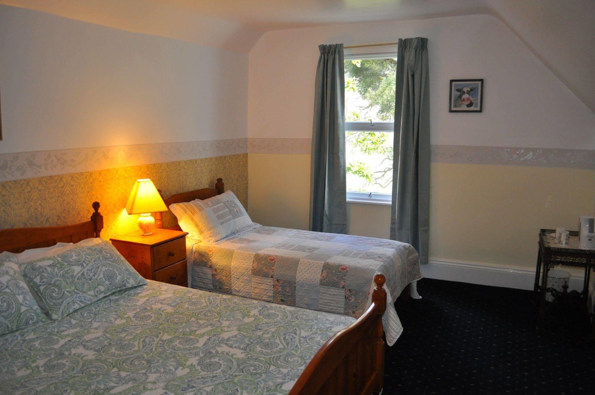 Roslyn House Bed & Breakfast Bushy Park Buitenkant foto